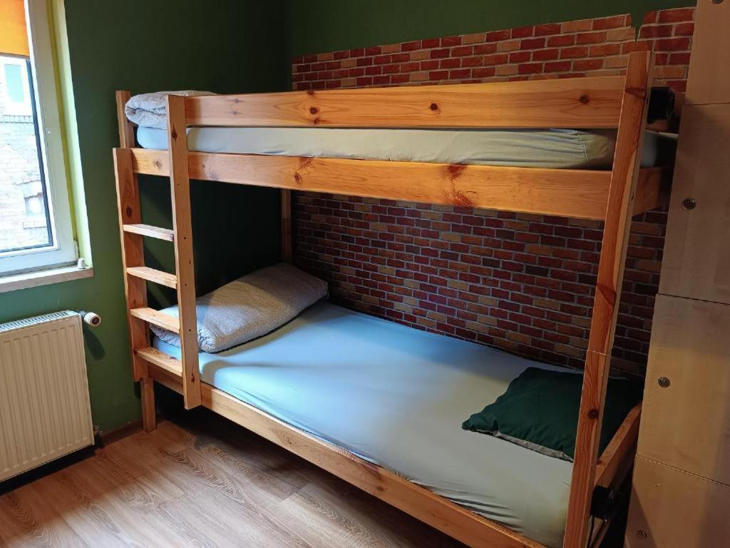 Single Bed Mixed Dormitory Room,1756523675:JPEG